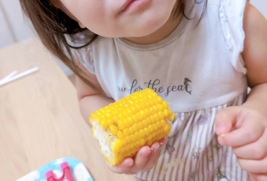 ココノミ　とうもろこし　子供が食べる